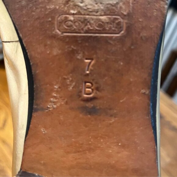 Coach Haydee Metallic Gold Loafers Size 7 - Picture 4 of 8